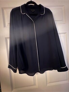 Banana Republic Navy Blouse with White Piping